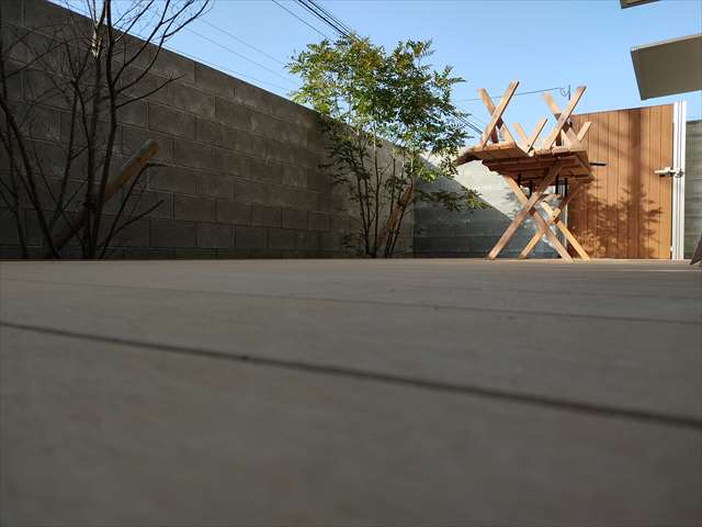 DIY ウッドデッキを作る YKKAP リウッドデッキ200（後編） | 市街化調整区域にローコストハウスを建てた
