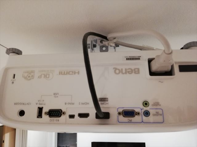 BenQ TK800 ホームシアタープロジェクター（4Kプロジェクター BenQ 
